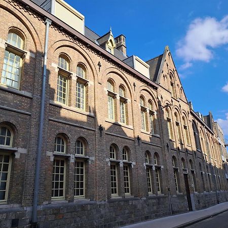 The Carmelite Apartment Ieper Bagian luar foto