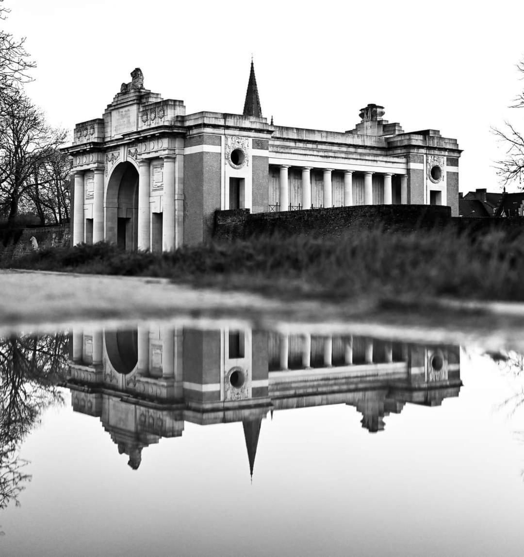 The Carmelite Apartment Ieper Bagian luar foto