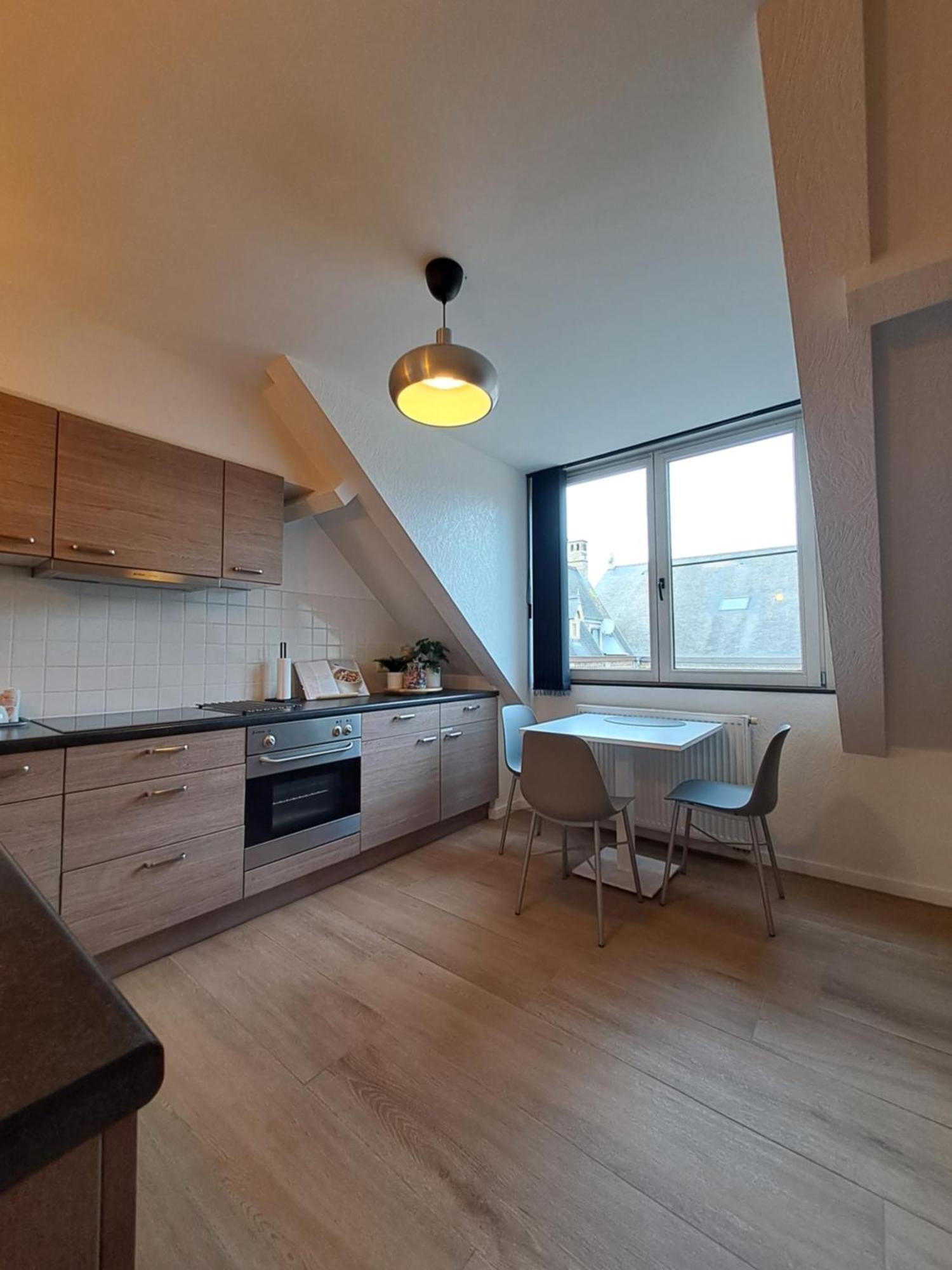The Carmelite Apartment Ieper Bagian luar foto
