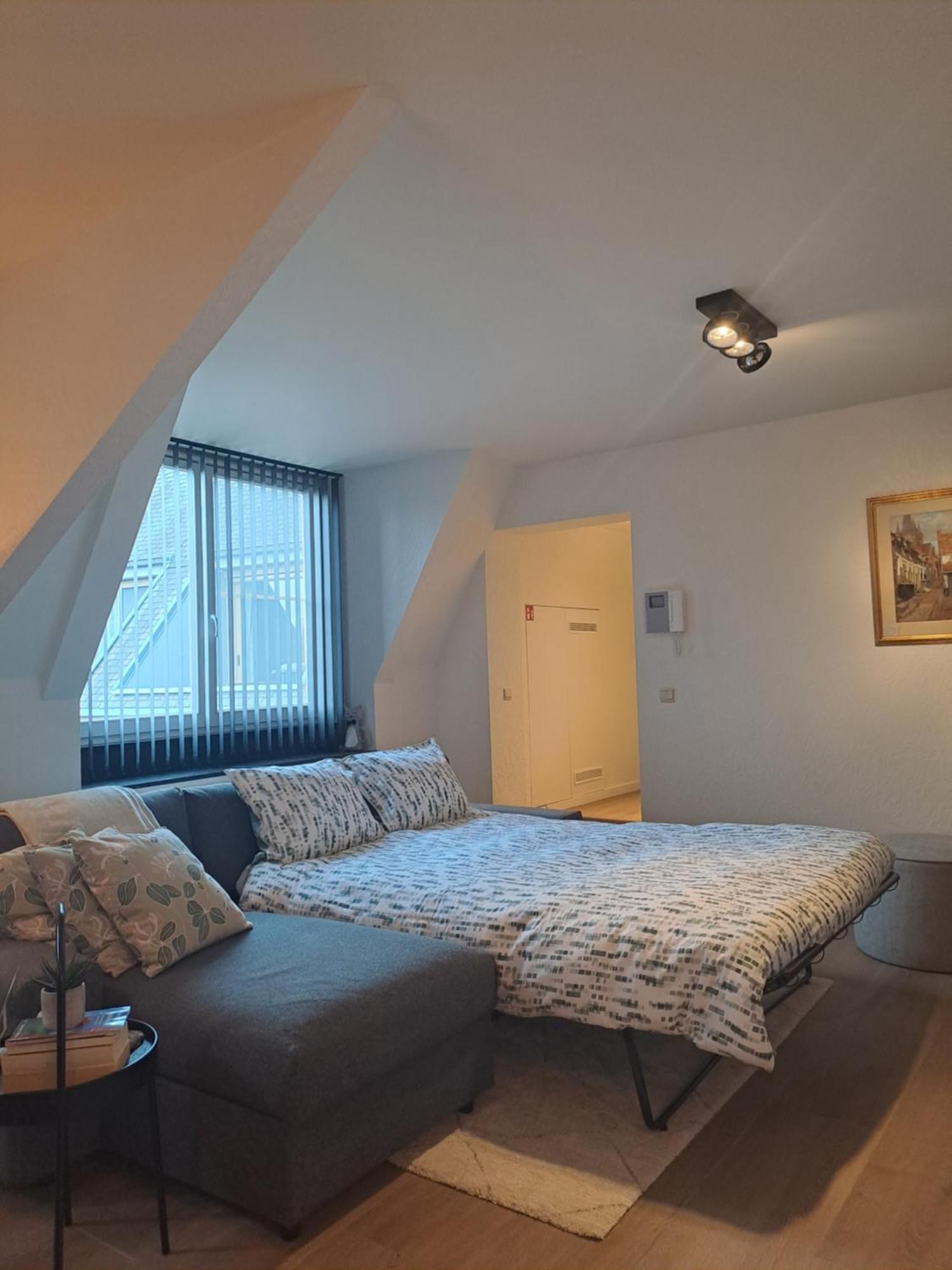 The Carmelite Apartment Ieper Bagian luar foto