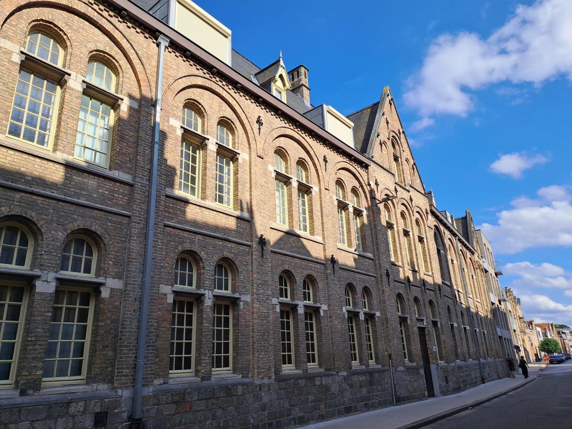 The Carmelite Apartment Ieper Bagian luar foto